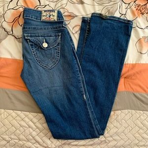 True Religion Preowned Jeans Size 7 wide size cute on the bottom!